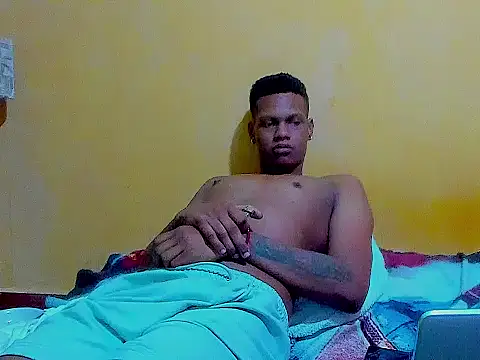 aunstin_farid1 Show Webcam