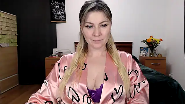 XXX chat uživo modela ParadiseAlina