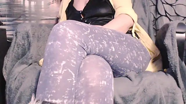 AMOURSWEET2025のライブXXXチャット