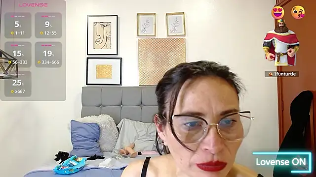 _naomi_s Live XXX-Chat