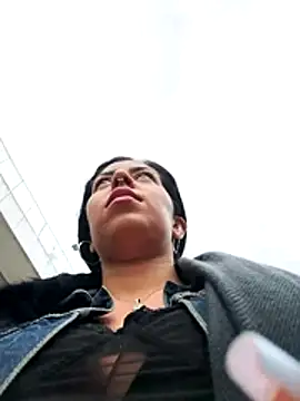 Luianna 现场XXX聊天