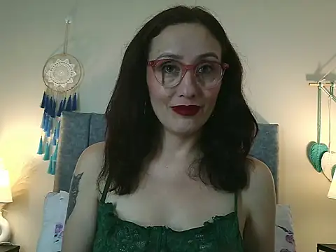 IberianMoonMK's Live XXX Chat