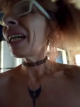 FrozenWaffle Live XXX-chat