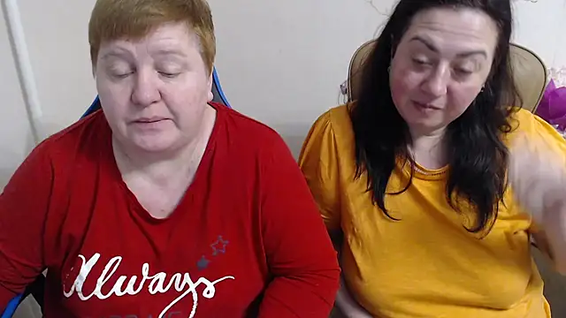 Bertie_Adeline: διαδικτυακό σόου στην κάμερα