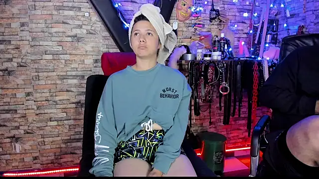 Chatroom XXX en direct de Liltildeman_moon