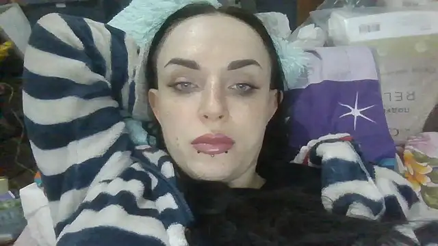 XXX chat uživo modela Trinsy_Love