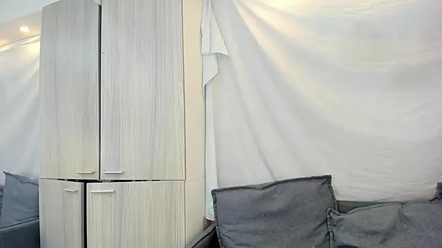 Mhelanny2 Chat XXX in diretta