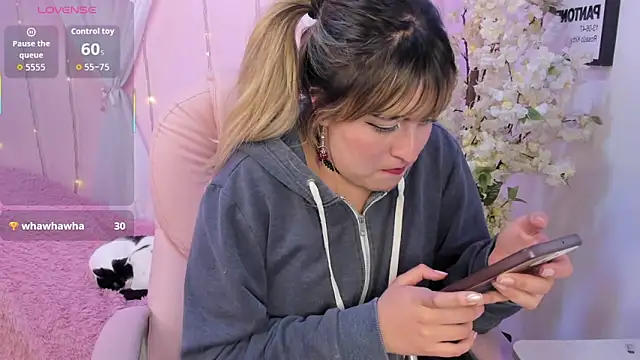 Chatroom XXX en direct de Jenny_Wolridge_