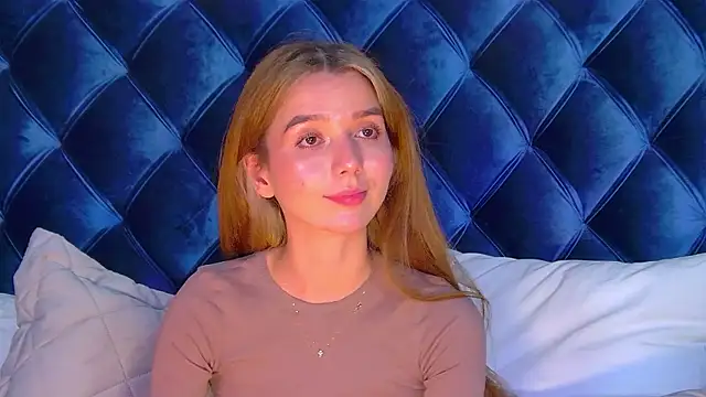 แชท XXX สดของ VanessaVienne