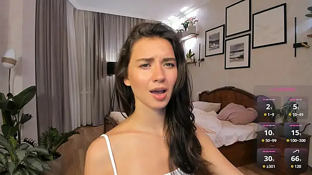 NicoleLuv Chat XXX in diretta