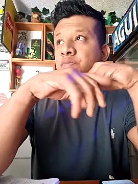 Вебкам-шоу themorenofit08