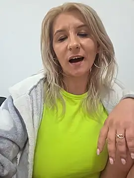 Show modela KaylinJan na web-kameri