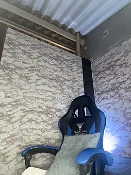 XXX chat uživo modela AlisSon__hot