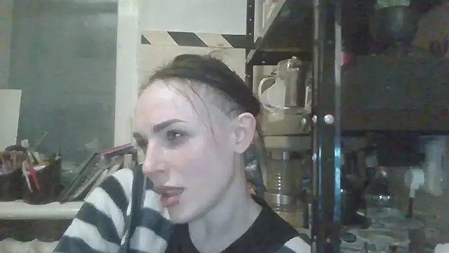 Trinsy_Love Chat XXX in diretta