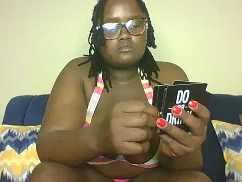 SUGAR_BOOBIES: онлайн-секс-чат