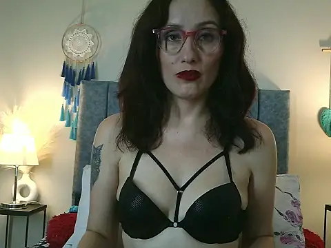 عرض كام IberianMoonMK