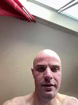 Powerbottomdom: διαδικτυακό σόου στην κάμερα