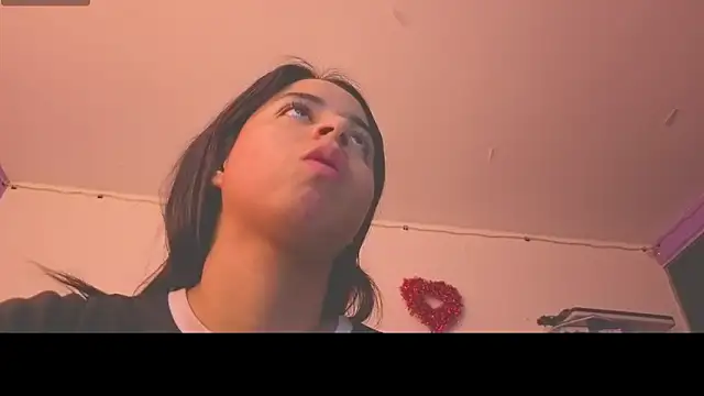 IsaBluee 라이브 XXX 채팅