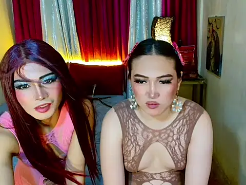 Phenomenal_Shemale Adlı Modelin Canlı XXX Sohbeti