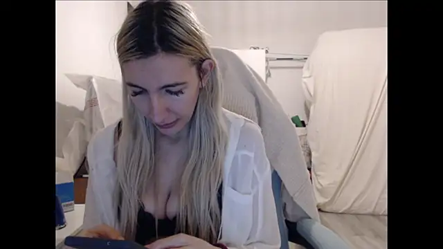 BarbieBlondieGirl Live XXX-Chat