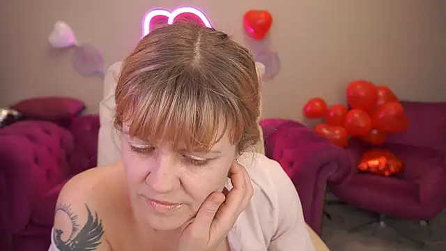 BellaLaPetit Chat XXX in diretta