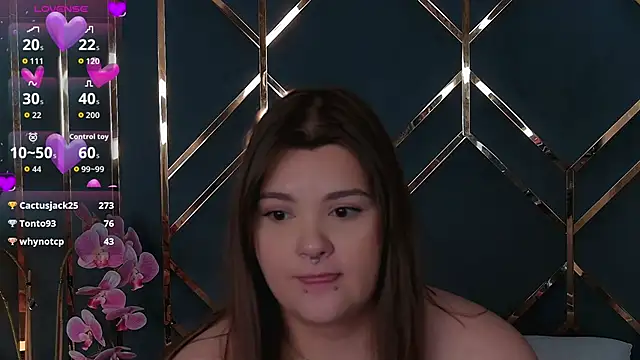 Chat XXX ao vivo de EmilyHyde