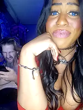 AmazonianMistress webcam show