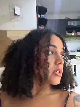 Samara_Hadi_ élő XXX-chatje