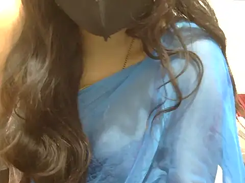 Mohinisingh_04 élő XXX-chatje