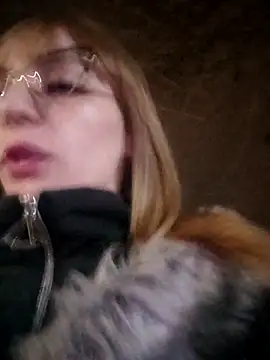 Czat XXX na żywo – -BabyBella-