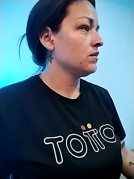 Ivanna_Greey1 élő XXX-chatje