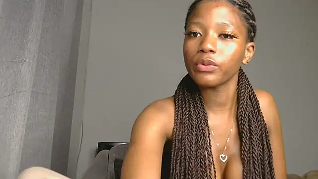 Ballenciaa 即時 XXX 聊天