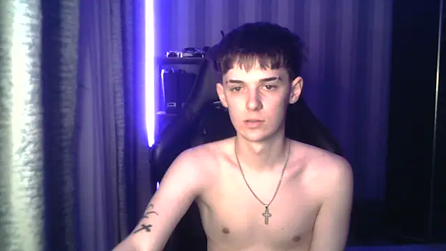 Sweet_Dude Show in webcam