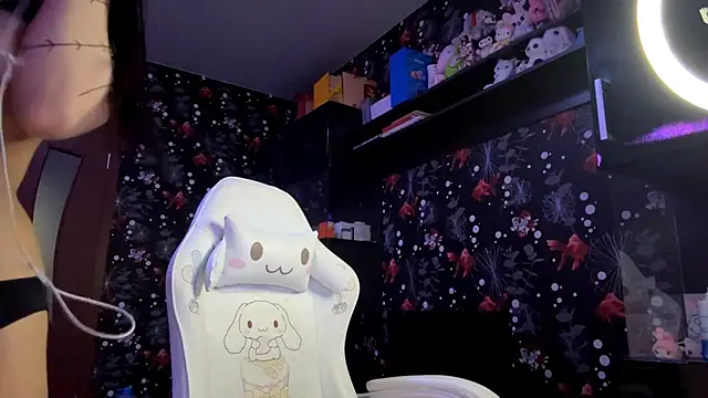 Luna_Sohotti Show in webcam