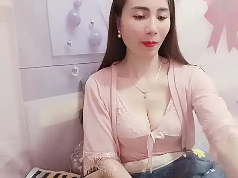 Hello-Kitty001 webkamerás műsora