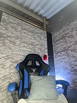 AlisSon__hotのライブXXXチャット