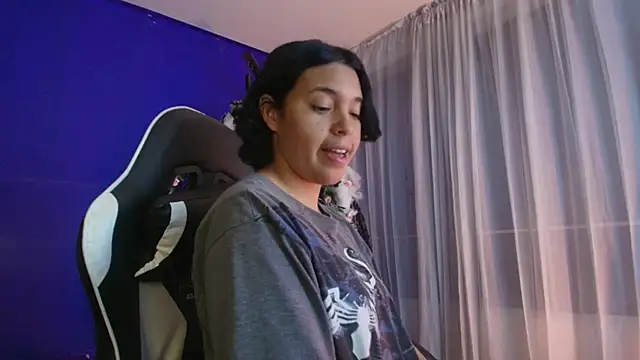 Czat XXX na żywo – Emmapark_