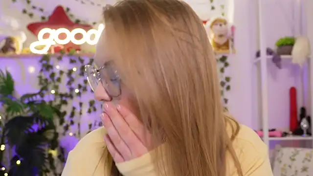 MonicaAsis 现场XXX聊天