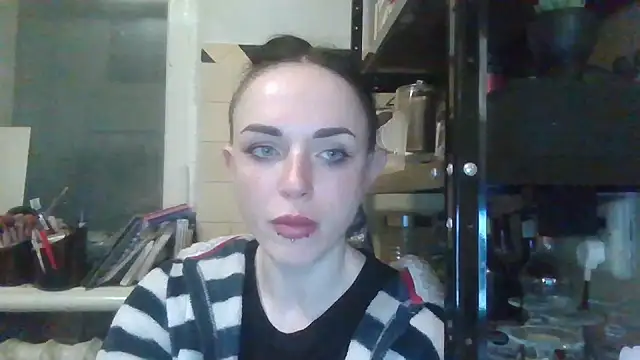 Trinsy_Love: онлайн-секс-чат