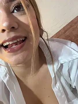 Xxx_Amy élő XXX-chatje