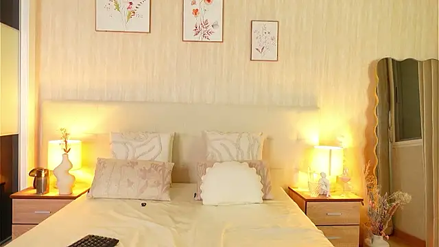 Chat +18 de ZamphyraNightt ao vivo