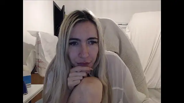 Show de BarbieBlondieGirl na webcam