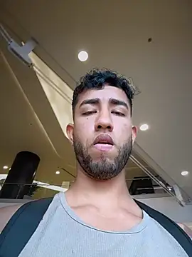 Chatroom XXX en direct de liam_bronw