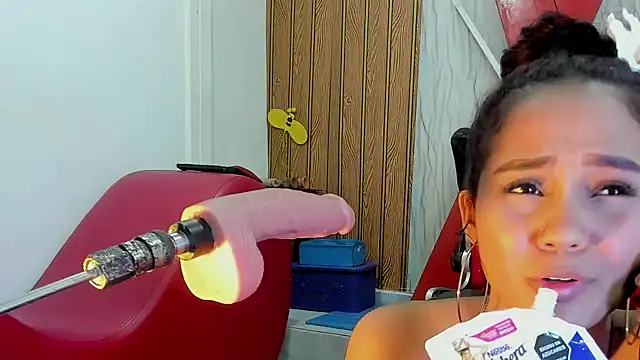 Chat +18 de MarianaManzur ao vivo