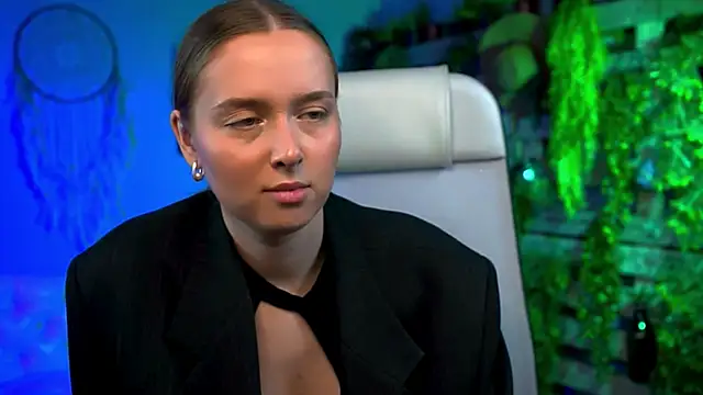 JenniferGraces élő XXX-chatje