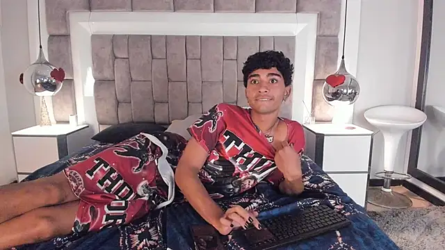 XXX chat uživo modela Mike_thomsonn