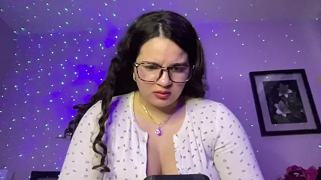 SoyOceanne élő XXX-chatje