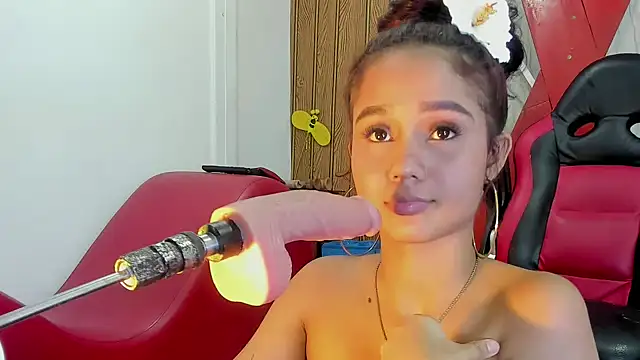 MarianaManzur Adlı Modelin Canlı XXX Sohbeti