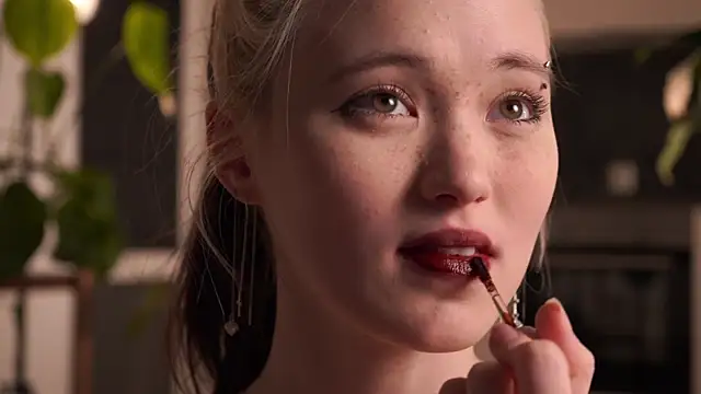 EleniRoeber 即時 XXX 聊天