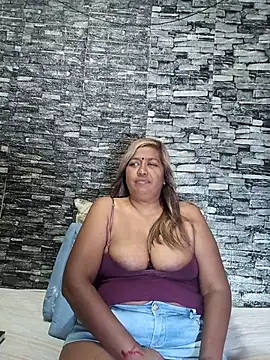 Mammabear_4u – Live XXX-chat
